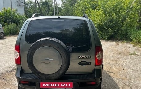 Chevrolet Niva I рестайлинг, 2017 год, 725 000 рублей, 4 фотография