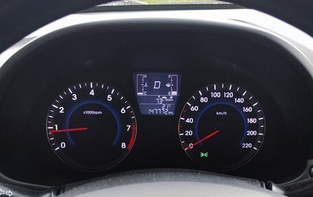 Hyundai Solaris II рестайлинг, 2015 год, 990 000 рублей, 15 фотография