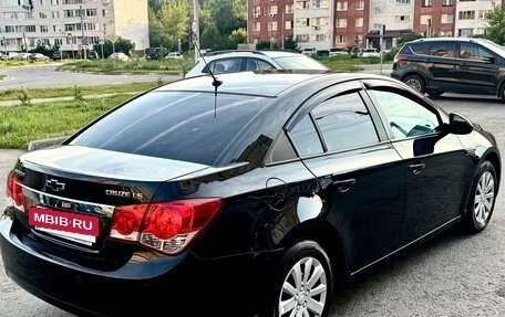 Chevrolet Cruze II, 2012 год, 819 999 рублей, 3 фотография