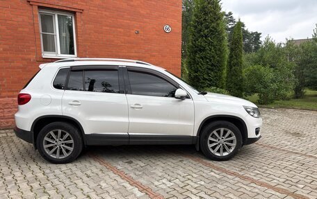 Volkswagen Tiguan I, 2012 год, 2 000 000 рублей, 2 фотография