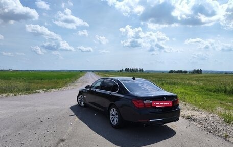 BMW 7 серия, 2014 год, 1 620 000 рублей, 4 фотография