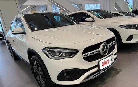 Mercedes-Benz CLA, 2021 год, 2 300 000 рублей, 3 фотография