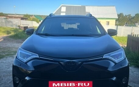 Toyota RAV4, 2019 год, 2 600 000 рублей, 2 фотография