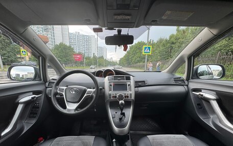 Toyota Verso I, 2012 год, 970 000 рублей, 17 фотография