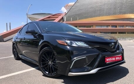 Toyota Camry, 2021 год, 3 200 000 рублей, 5 фотография