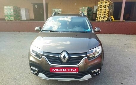 Renault Sandero II рестайлинг, 2021 год, 1 400 000 рублей, 6 фотография