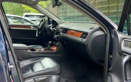 Volkswagen Touareg III, 2010 год, 1 333 300 рублей, 27 фотография