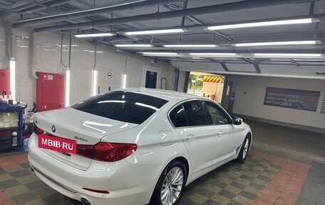 BMW 5 серия, 2019 год, 2 950 000 рублей, 2 фотография