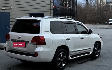 Toyota Land Cruiser 200, 2014 год, 3 000 000 рублей, 3 фотография