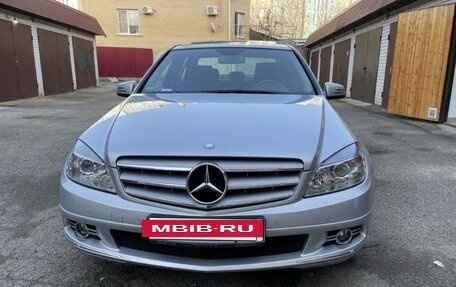 Mercedes-Benz C-Класс, 2009 год, 1 650 000 рублей, 2 фотография