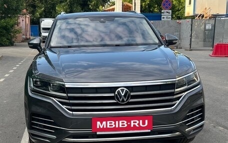 Volkswagen Touareg III, 2021 год, 5 980 000 рублей, 7 фотография