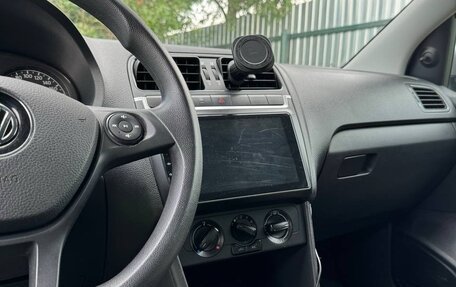 Volkswagen Polo VI (EU Market), 2015 год, 1 200 000 рублей, 11 фотография