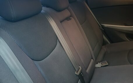Hyundai Solaris II рестайлинг, 2011 год, 850 000 рублей, 8 фотография