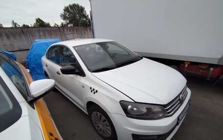 Volkswagen Polo VI (EU Market), 2019 год, 425 000 рублей, 2 фотография