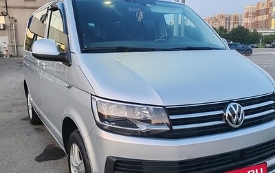 Volkswagen Caravelle T6 рестайлинг, 2018 год, 3 350 000 рублей, 1 фотография