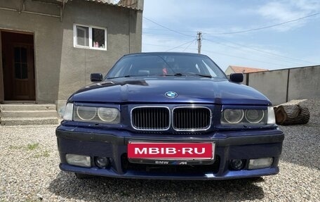 BMW 3 серия, 1993 год, 380 000 рублей, 1 фотография