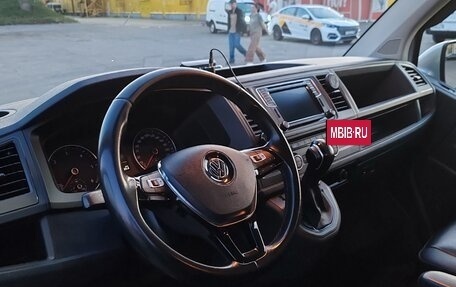 Volkswagen Caravelle T6 рестайлинг, 2018 год, 3 350 000 рублей, 4 фотография