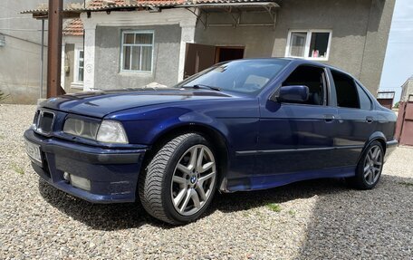 BMW 3 серия, 1993 год, 380 000 рублей, 2 фотография