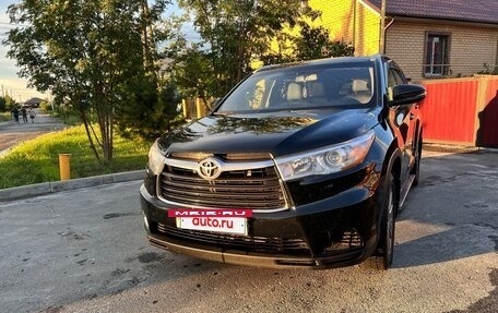 Toyota Highlander III, 2014 год, 3 600 000 рублей, 2 фотография