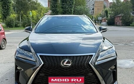 Lexus RX IV рестайлинг, 2019 год, 5 000 000 рублей, 1 фотография