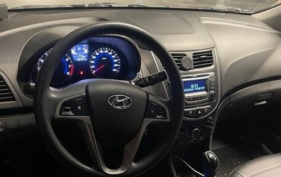 Hyundai Solaris II рестайлинг, 2015 год, 1 100 000 рублей, 1 фотография