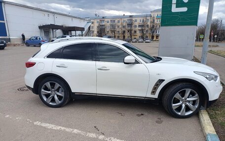 Infiniti FX II, 2011 год, 1 850 000 рублей, 3 фотография