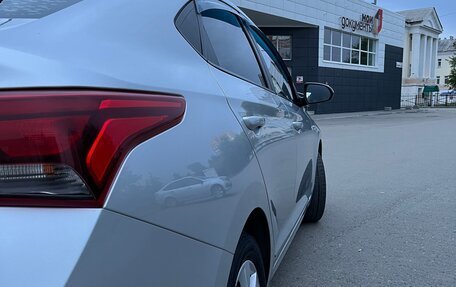 Hyundai Solaris II рестайлинг, 2017 год, 1 290 000 рублей, 9 фотография