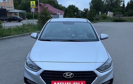 Hyundai Solaris II рестайлинг, 2017 год, 1 290 000 рублей, 13 фотография