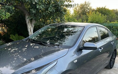 KIA Rio IV, 2017 год, 980 000 рублей, 2 фотография