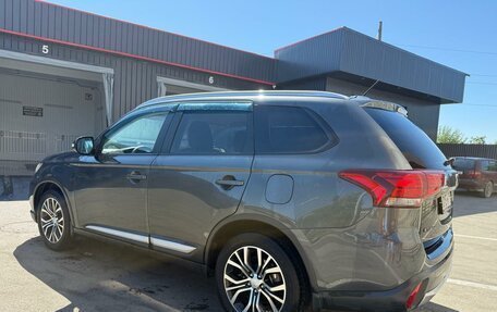 Mitsubishi Outlander III рестайлинг 3, 2015 год, 2 000 020 рублей, 12 фотография