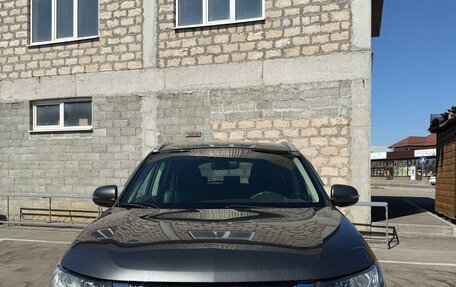 Mitsubishi Outlander III рестайлинг 3, 2015 год, 2 000 020 рублей, 16 фотография