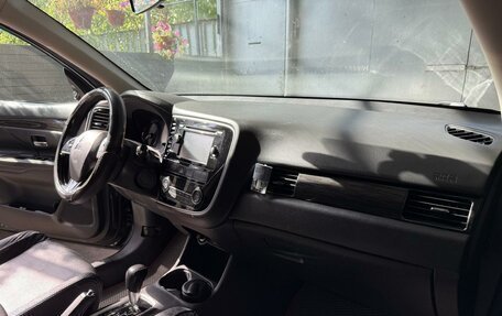 Mitsubishi Outlander III рестайлинг 3, 2015 год, 2 000 020 рублей, 23 фотография