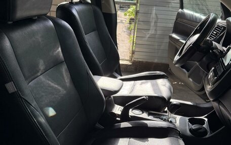 Mitsubishi Outlander III рестайлинг 3, 2015 год, 2 000 020 рублей, 24 фотография