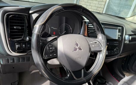 Mitsubishi Outlander III рестайлинг 3, 2015 год, 2 000 020 рублей, 27 фотография