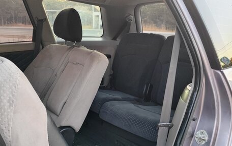 Mitsubishi Grandis, 2005 год, 850 000 рублей, 16 фотография