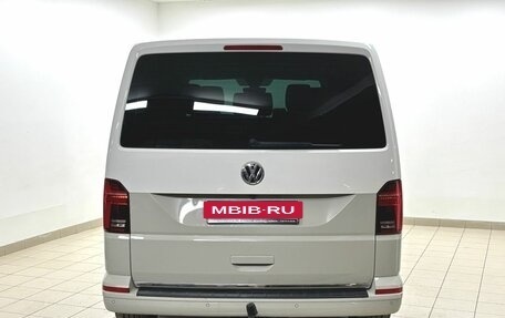Volkswagen Multivan T6 рестайлинг, 2020 год, 6 650 000 рублей, 5 фотография
