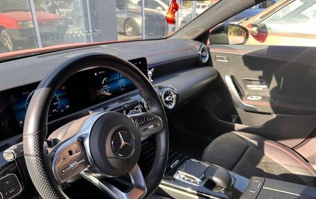 Mercedes-Benz CLA, 2019 год, 2 950 000 рублей, 2 фотография