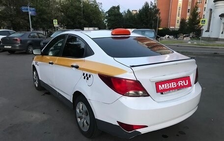 Hyundai Solaris II рестайлинг, 2014 год, 450 000 рублей, 4 фотография