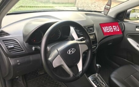 Hyundai Solaris II рестайлинг, 2014 год, 450 000 рублей, 12 фотография