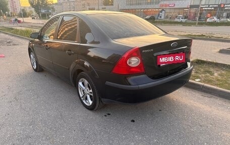 Ford Focus II рестайлинг, 2005 год, 320 000 рублей, 4 фотография
