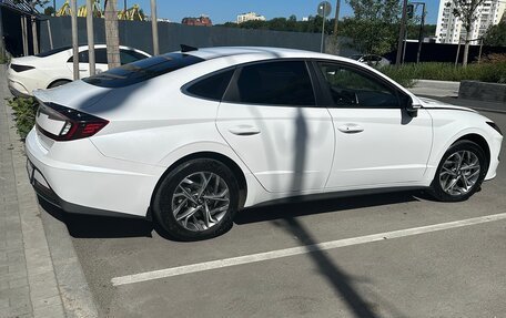 Hyundai Sonata VIII, 2023 год, 2 550 000 рублей, 3 фотография