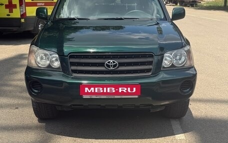 Toyota Highlander III, 2001 год, 1 070 000 рублей, 2 фотография