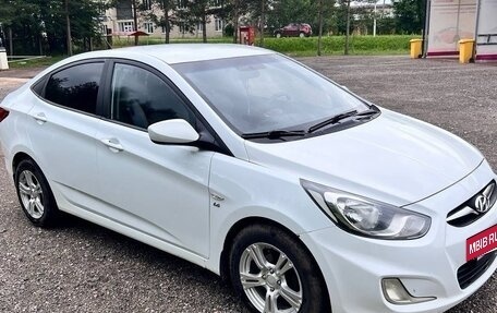 Hyundai Solaris II рестайлинг, 2011 год, 675 000 рублей, 2 фотография