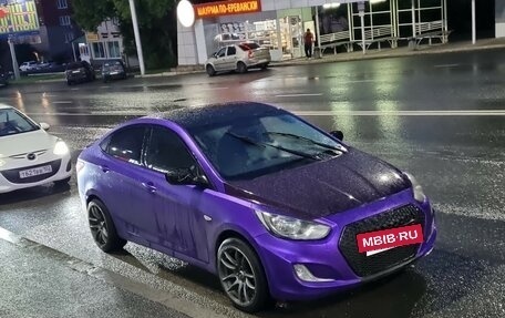 Hyundai Solaris II рестайлинг, 2011 год, 670 000 рублей, 2 фотография