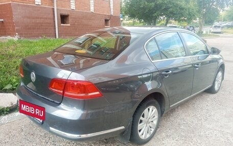 Volkswagen Passat B7, 2011 год, 909 000 рублей, 5 фотография