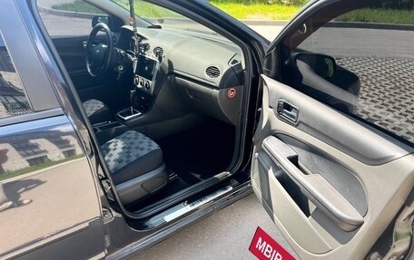 Ford Focus II рестайлинг, 2005 год, 590 000 рублей, 15 фотография