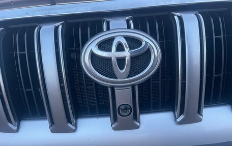 Toyota Land Cruiser Prado 150 рестайлинг 2, 2013 год, 4 180 000 рублей, 8 фотография