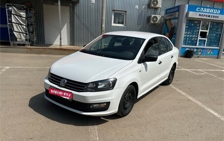 Volkswagen Polo VI (EU Market), 2017 год, 745 000 рублей, 2 фотография