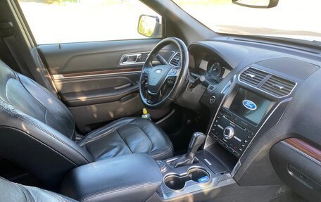 Ford Explorer VI, 2017 год, 2 600 000 рублей, 12 фотография