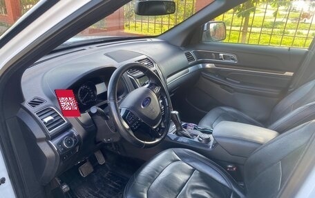 Ford Explorer VI, 2017 год, 2 600 000 рублей, 11 фотография